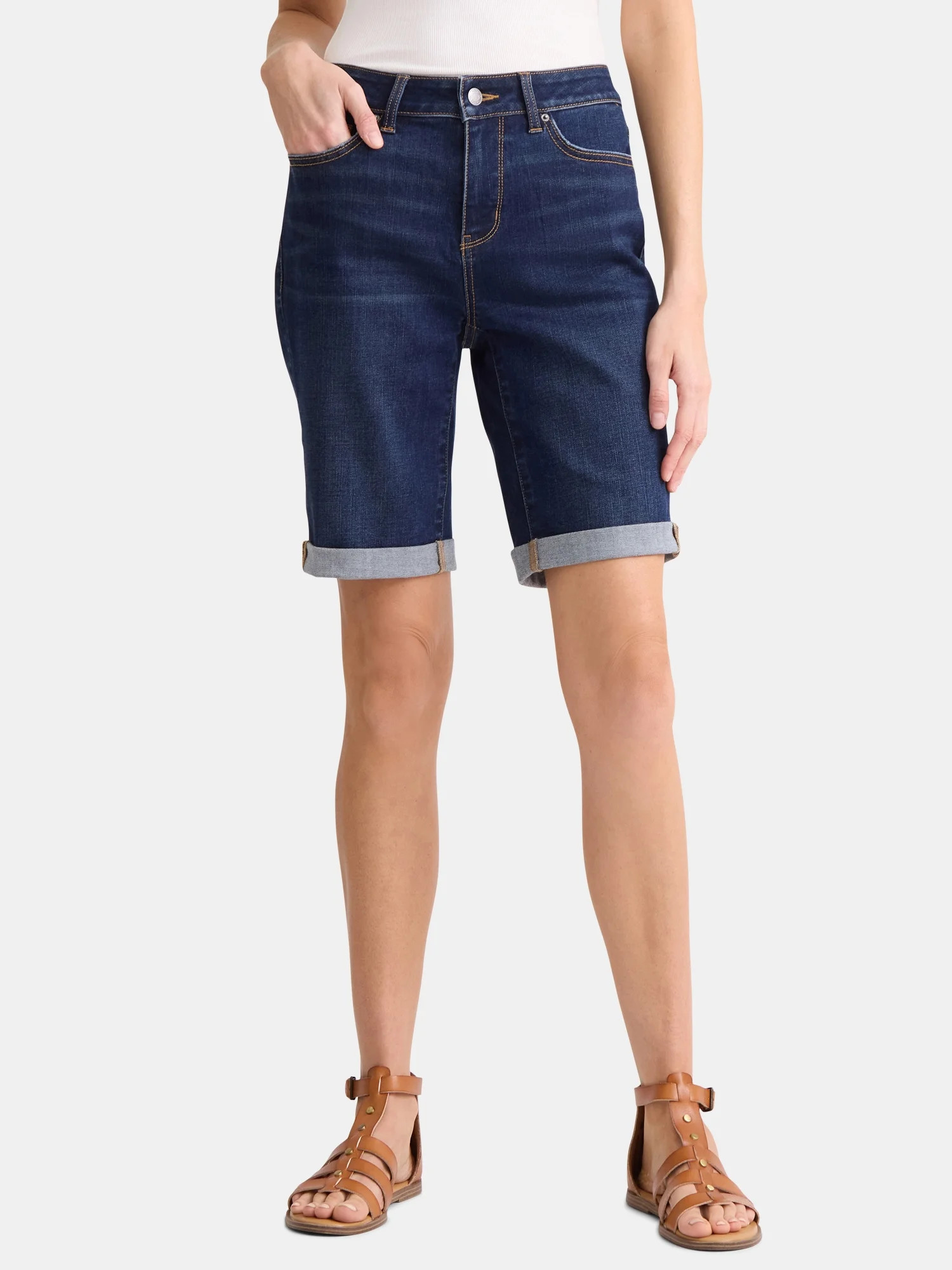 Time and Tru Women's Mid Rise Denim Bermuda, 10" Inseam, Sizes 2-20 | Walmart (US)