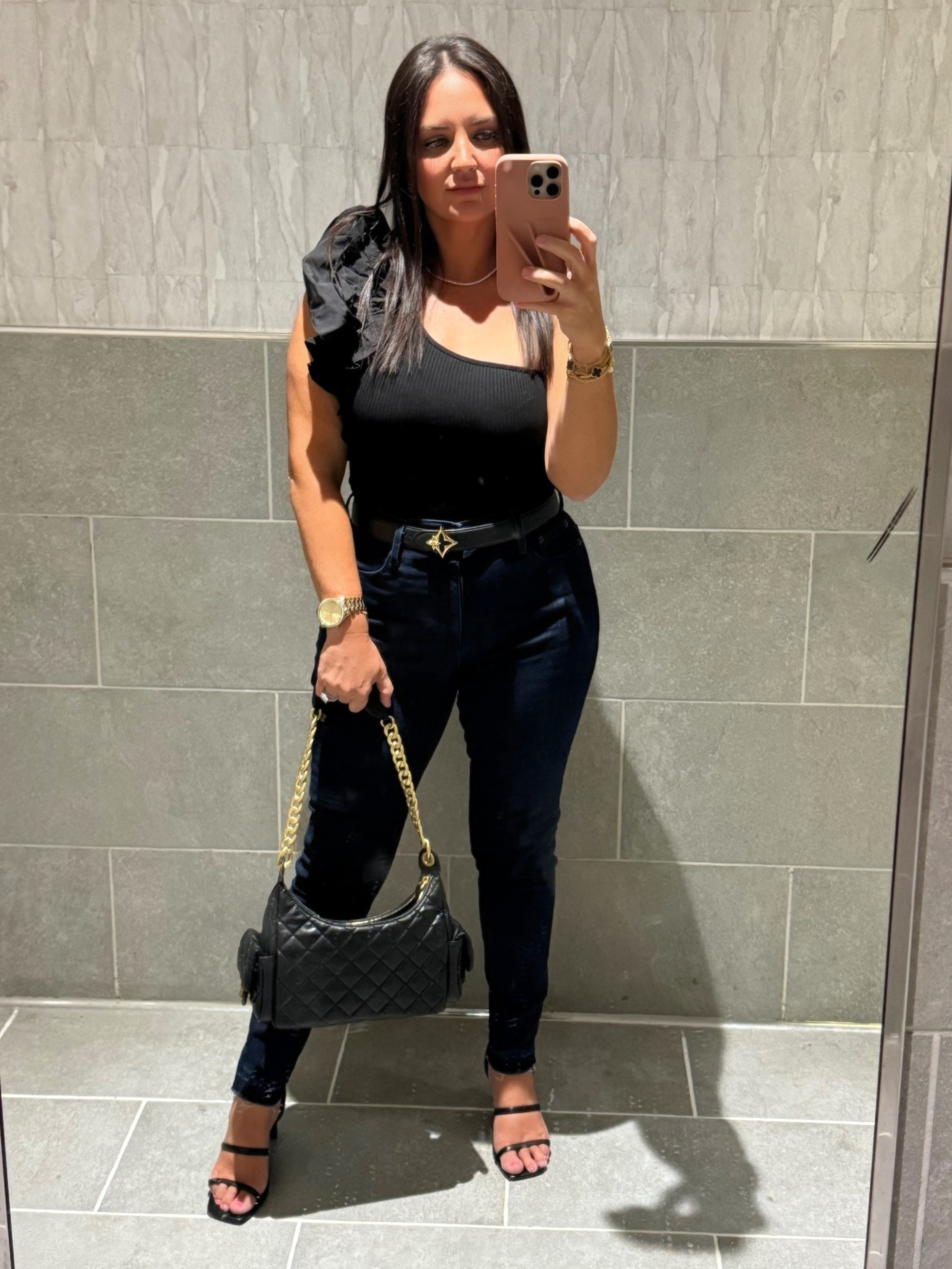 Obsessed with this bodysuit from Vici #vici and it’s on sale


#LTKWorkwear #LTKFindsUnder50 #LTKStyleTip