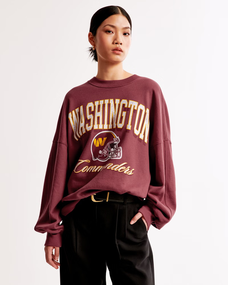 Washington Commanders Graphic Oversized Sunday Crew | Abercrombie & Fitch (US)