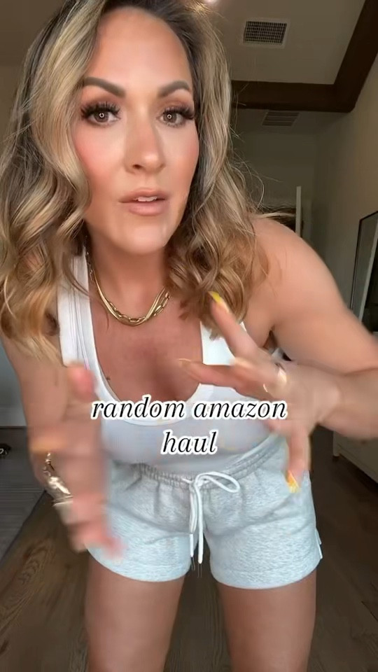 a bunch of good ranfom amazon goodies! everything saved in may finds 🫶🏼  #randomamazonfinds #amazonhaul #amazonfinds #amazonfavorites 