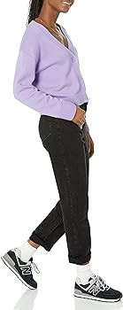 Amazon Essentials Women's Relaxed Fit V-Neck Cropped Cardigan | Amazon (US)