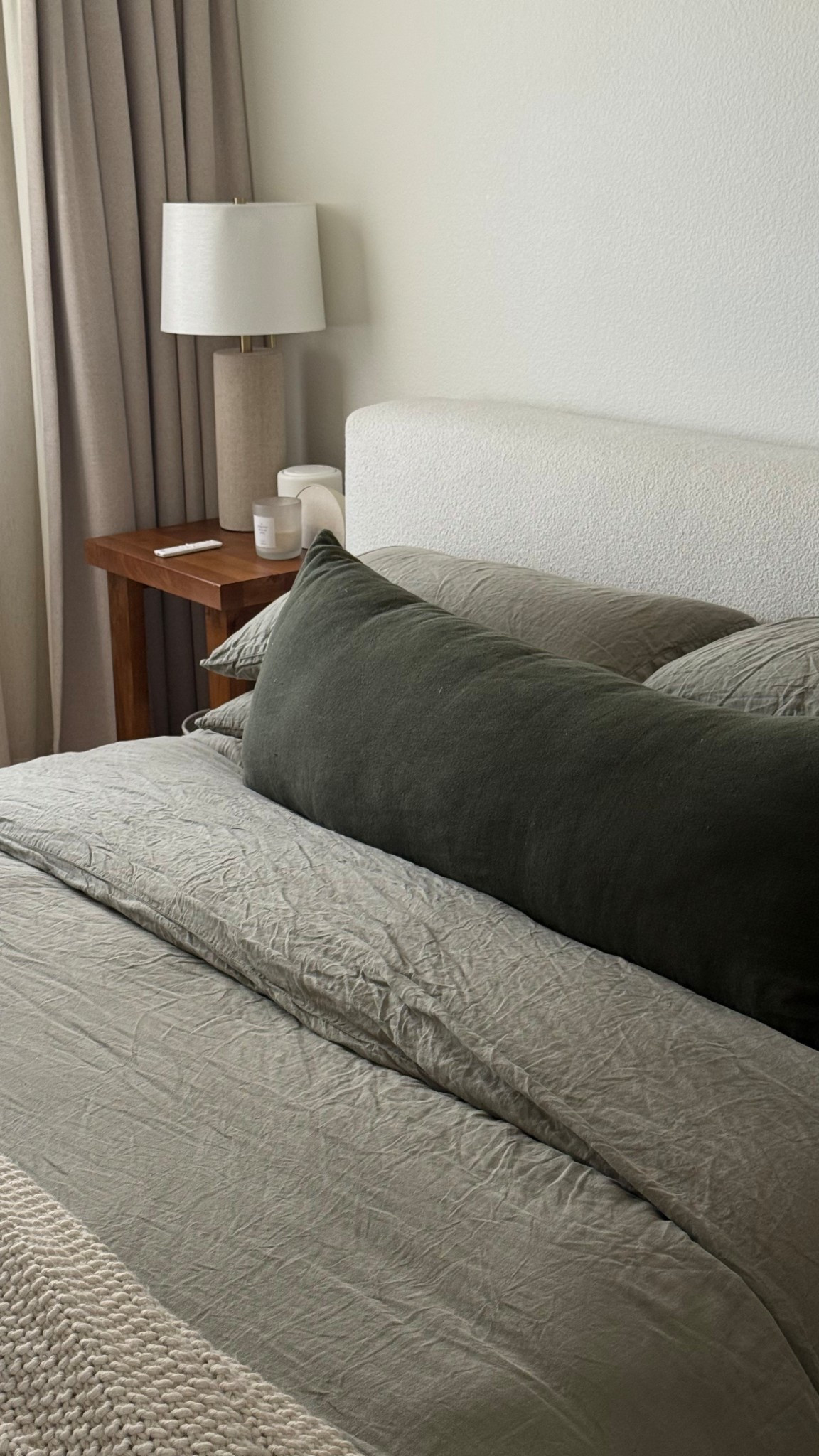 Bed and bedding info 