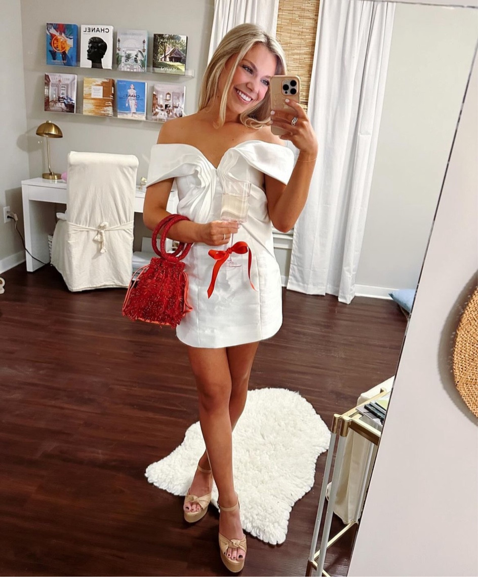 Cocktail dresses ❤️

#LTKFestival #LTKSeasonal #LTKstyletip