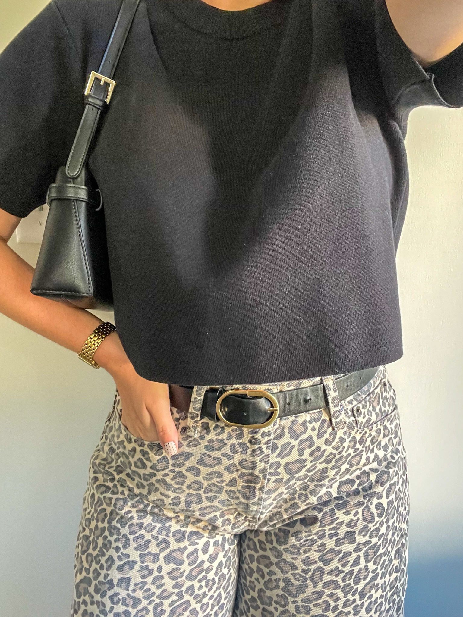 Abercrombie style, Abercrombie denim, black bag, neutral style 🖤

#LTKItBag #LTKStyleTip #LTKCyberWeek