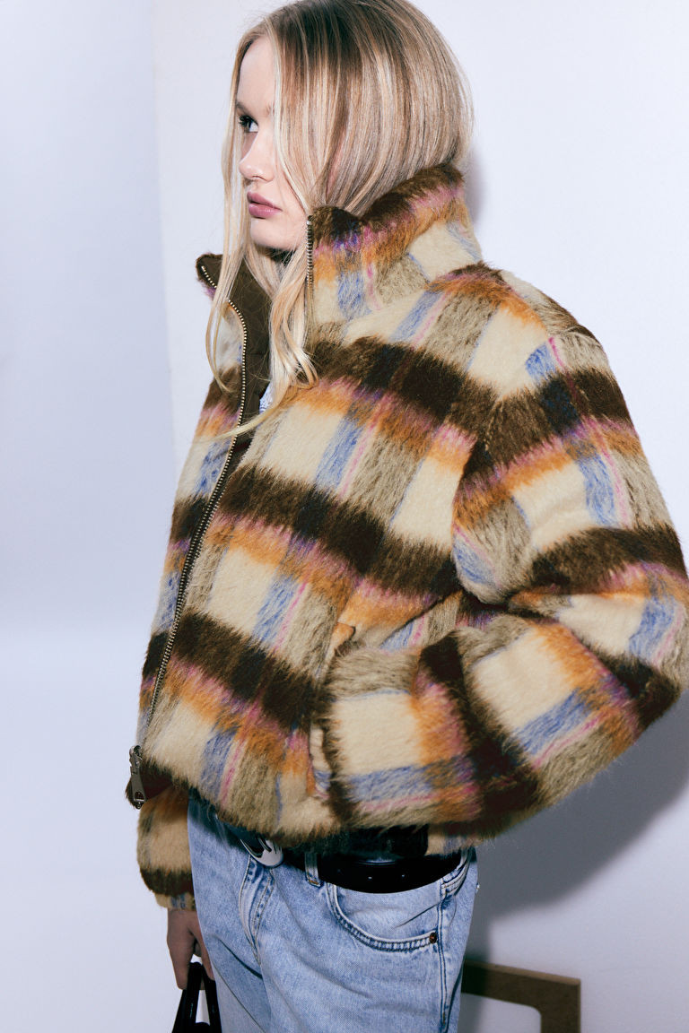 Reversible Padded Puffer Jacket - Dark Brown/Checked - Monki GB | Monki