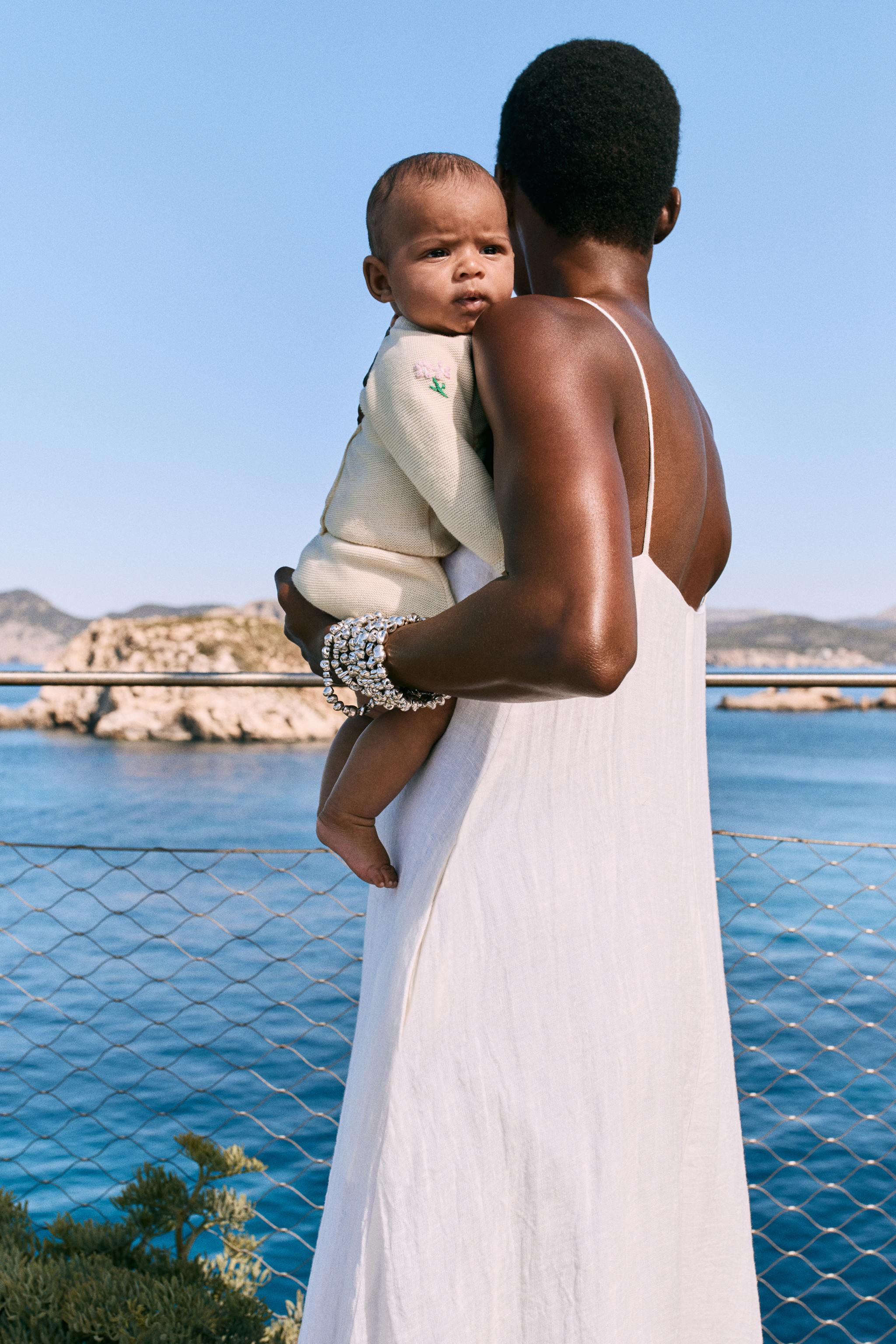 EMBROIDERED FLORAL LINKS KNIT SWEATER | Zara US