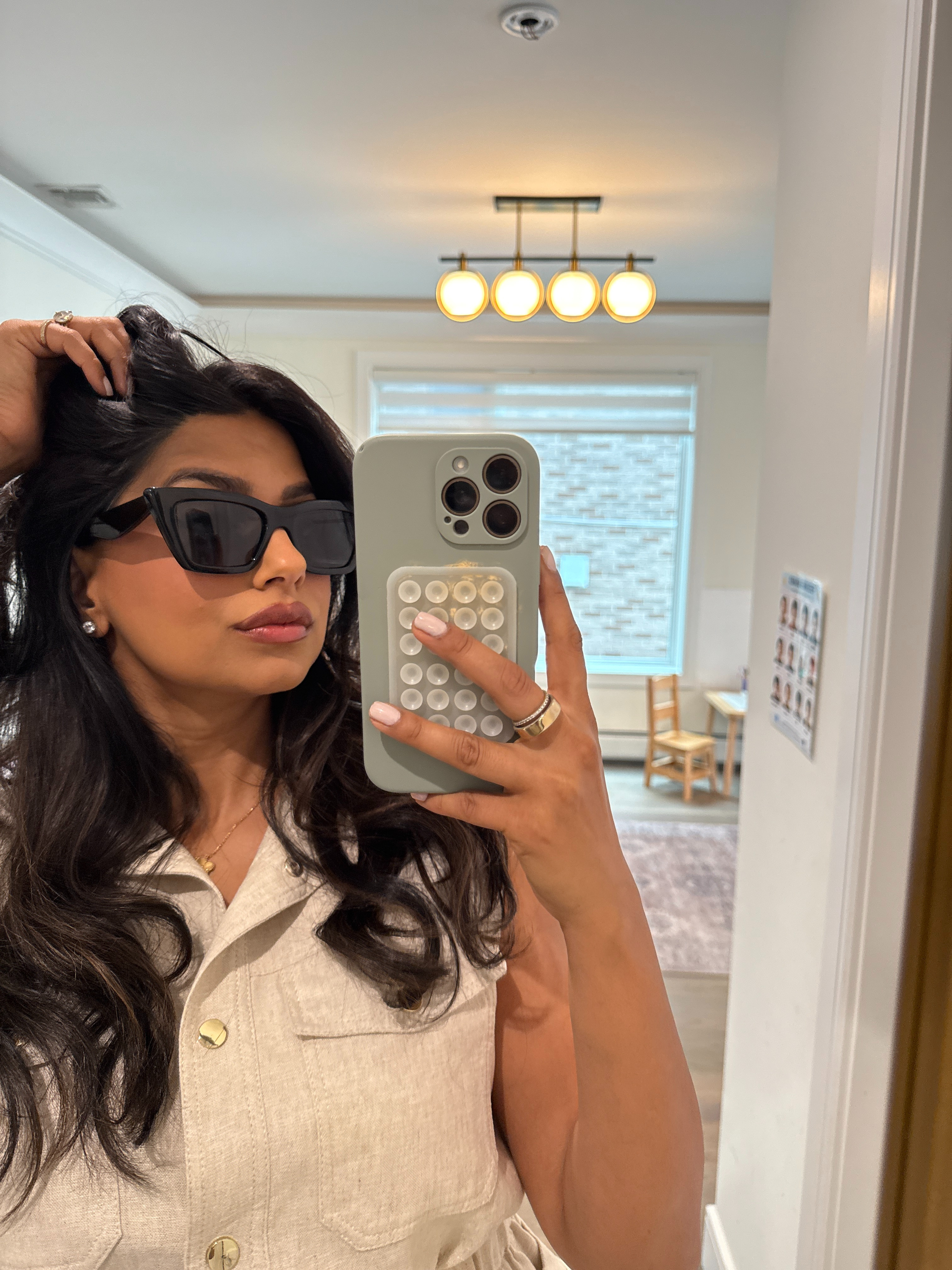 Aren't these sunglasses AMAZING? And so affordable! 

 #LTKootd
