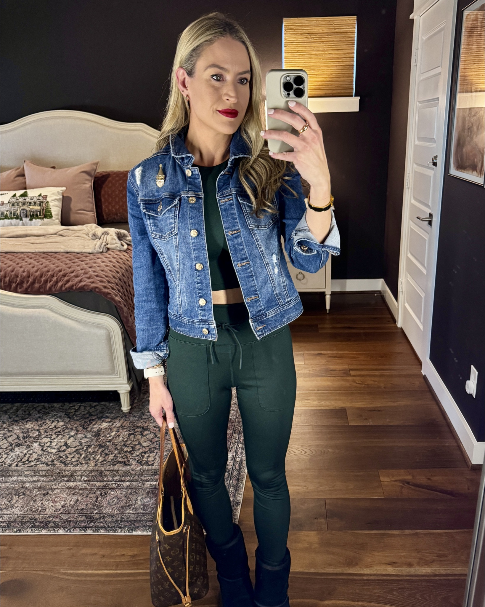 I’m crushing on this “dark bottle” green shade at Old Navy. It’s perfect for Christmas time. I added some Christmas earrings and a new shade of red lip stain “risky red” #127.  ❤️💚❤️

These would make excellent gift items and there’s so many sales happening right now. 

I size up to a M in sports bras and size up to a S in leggings as I do not like either to be tight, but comfortable. 

#everypiecefits

Christmas gift idea
Holiday gift idea
Gift guide 
Red lipstick
Casual holiday outfit
Athleisure 
Athletic wear
Yoga pants
Leggings
Joggers

#LTKHoliday #LTKActive #LTKGiftGuide