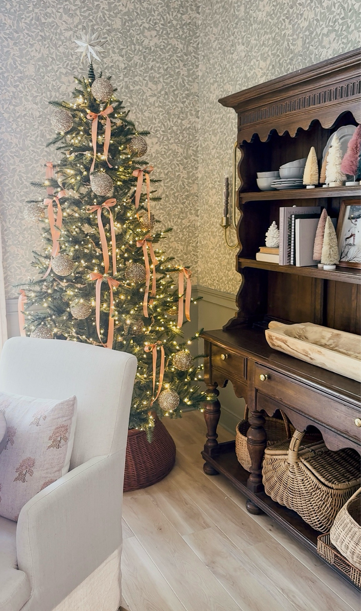 I have these on every tree in my home! These ornaments are Amazing and the price is ever better! On sale at Target!

THEBLOOMINGNEST ornament tree festive Christmas tinsel 

#LTKHoliday #LTKHome #LTKSeasonal