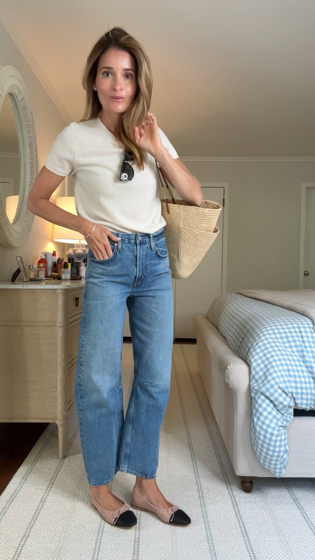 Cashmere tee: runs tts in a small, jeans: run big, sized down 1 to a 24. Flats: run tts in a 37. My bag is old Sezane. I’m sorry I can’t link

#LTKgrwm #LTKootd #LTKdayinmylife