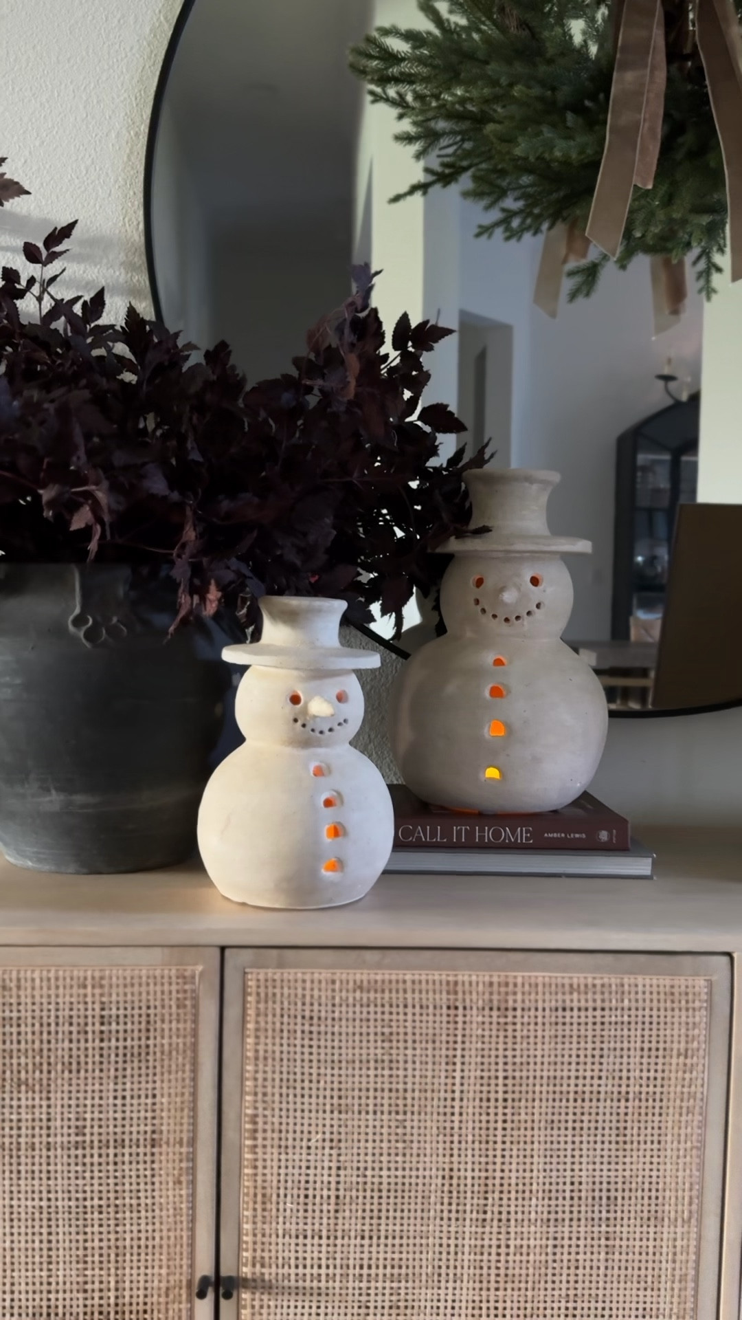 New favorite in the house ⛄️🙌

These terracotta snowmen are beyond adorable!!

Christmas, Christmas decor, Christmas decoration, decorations, Christmas decorations, holiday decor, holiday decorations, Christmas party, entryway, bedroom, living room, shelf styling, shelf, bookcase, console, sale, new

#LTKHoliday #LTKSeasonal #LTKHome