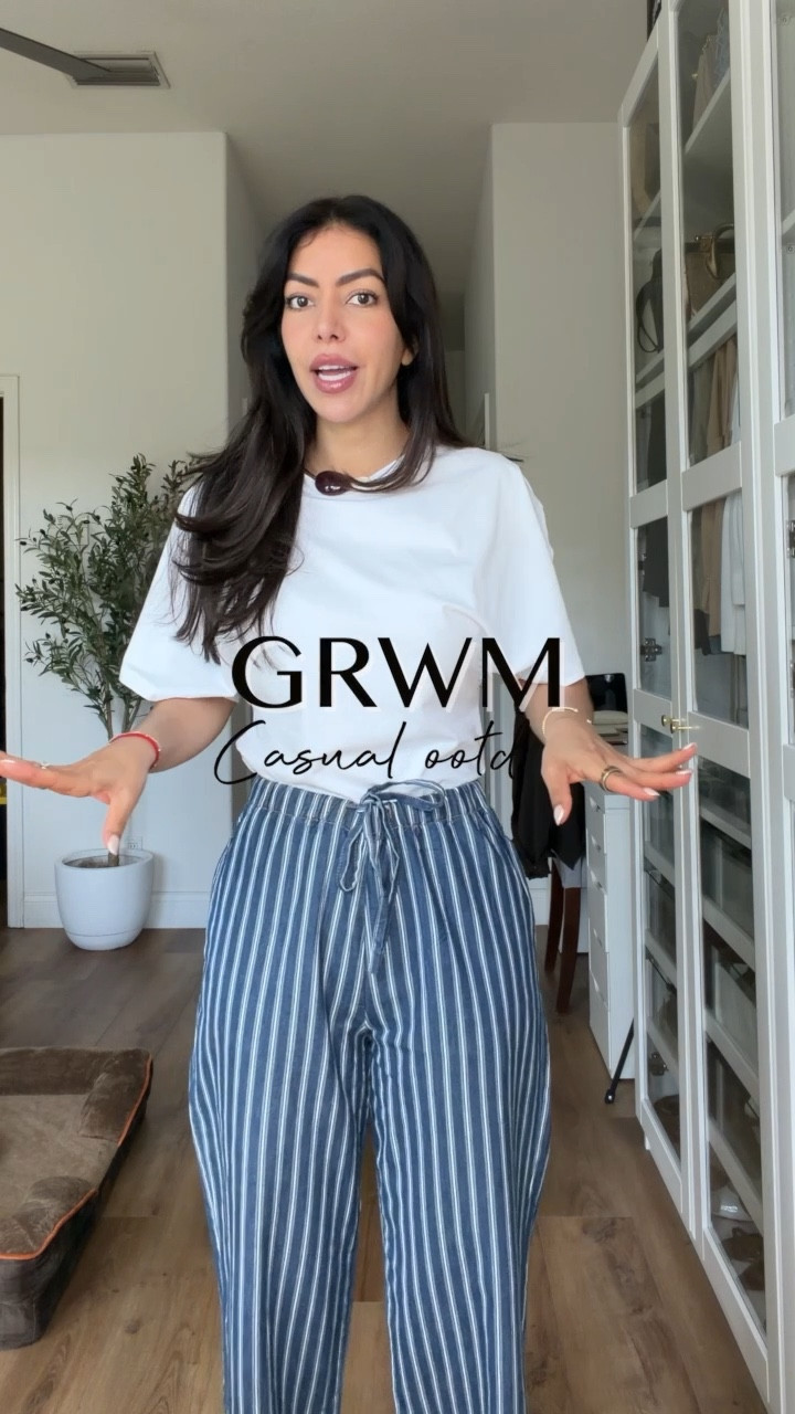 Casual spring ootd. Nothing like loose clothes 🙌 


Striped pants, cotton trousers, basics for summer, jelly shoes, summer shoes

#LTKootd #LTKgrwm #LTKdayinmylife