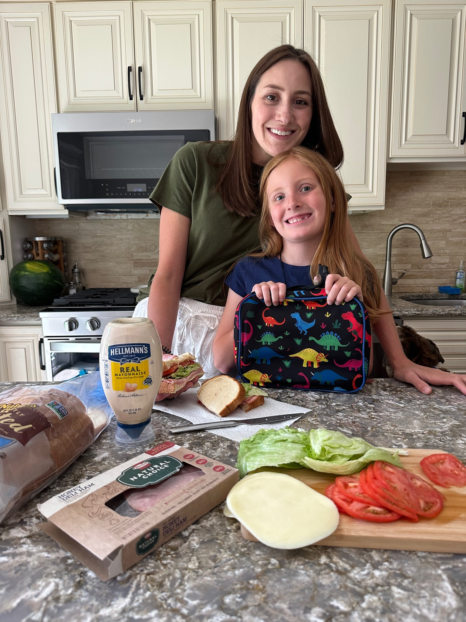 d I can't believe it's that time of year again, but here we are, back to school season! With three kids in school, mornings are a whirlwind. Getting everyone ready, packing lunches and out the door just in time to make the bus.
Thankfully, @target has everything I need to make packing lunches a breeze. @naturesownbread @hormelnaturalchoice @hellmannsmayonnaise are staples in this house, and make lunch time even yummier! Head to your local target and get everything you need to win at lunchtime! # Target #TargetPartner #jointheclub #BTSsammies #stackuptheflavor @shop.ltk #liketkit 
https://liketk.it/4hKOe