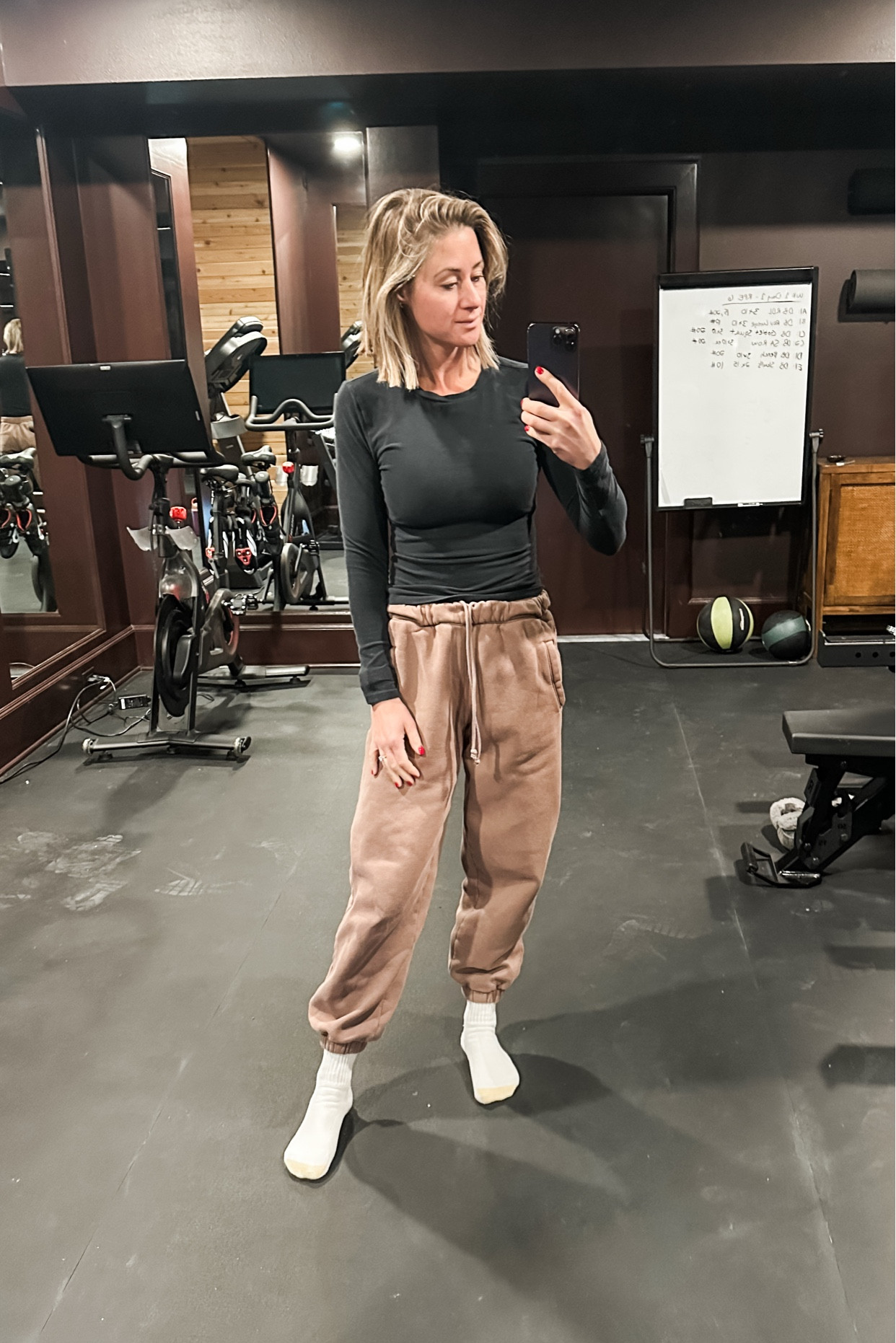 Pilates & mall walk outfit. I rarely wear sweatpants out in public but when I do, it’s these! Asking for them in navy for Christmas 😍 still on sale! 

#LTKHoliday #LTKGiftGuide #LTKSeasonal
