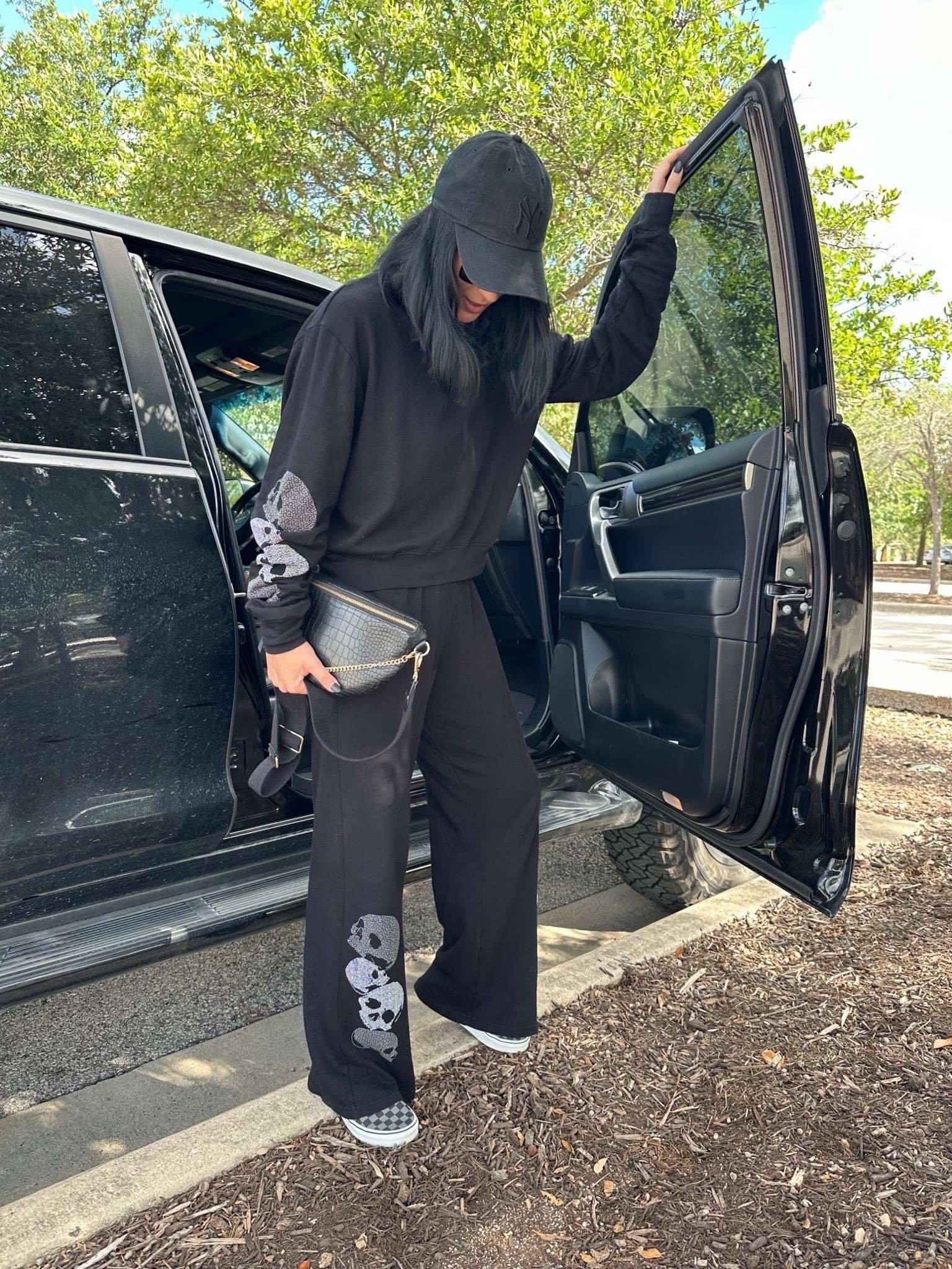 My Lauren moshi skull set is 25% off! 
Use code ASHLEYH20 for 20% off everything else!

Wearing size smalls 



#LTKSaleAlert