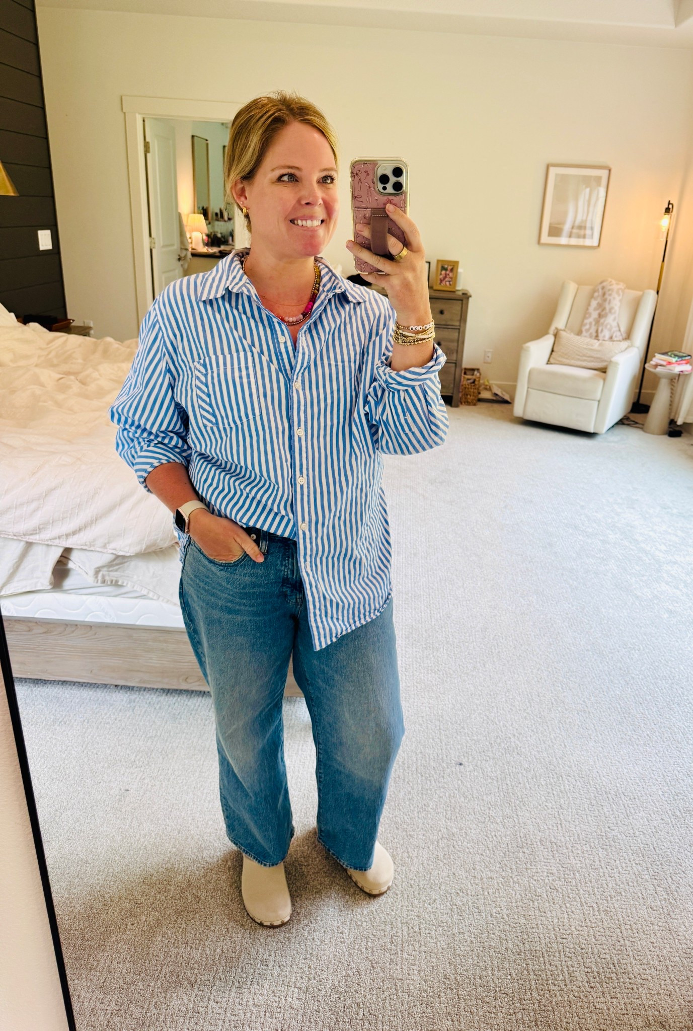 I rented this top from Nuuly but am 100% buying it! I’m in a small. It runs big. 

#LTKmomlife #LTKMidsize #LTKootd
