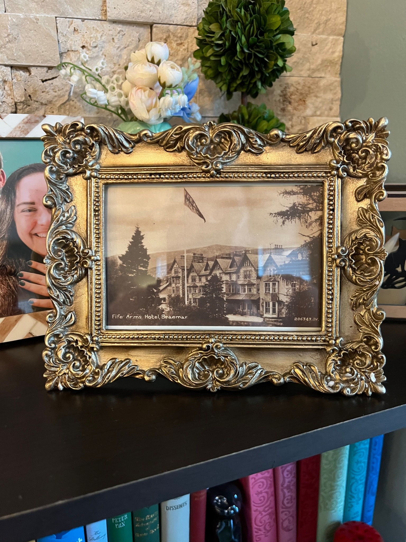 A simple way to elevate your decor: a vintage-style picture frame 💚 This Amazon find brings just the right mix of character and elegance, whether you’re displaying travel keepsakes, artwork, or photos. I’m linking this style plus a few other beautiful options!

#LTKHome #LTKFindsUnder50 #LTKStyleTip