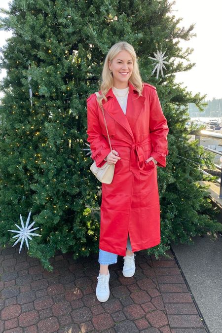 Holiday Style trench coat 

#LTKstyletip #LTKHoliday #LTKfindsunder100