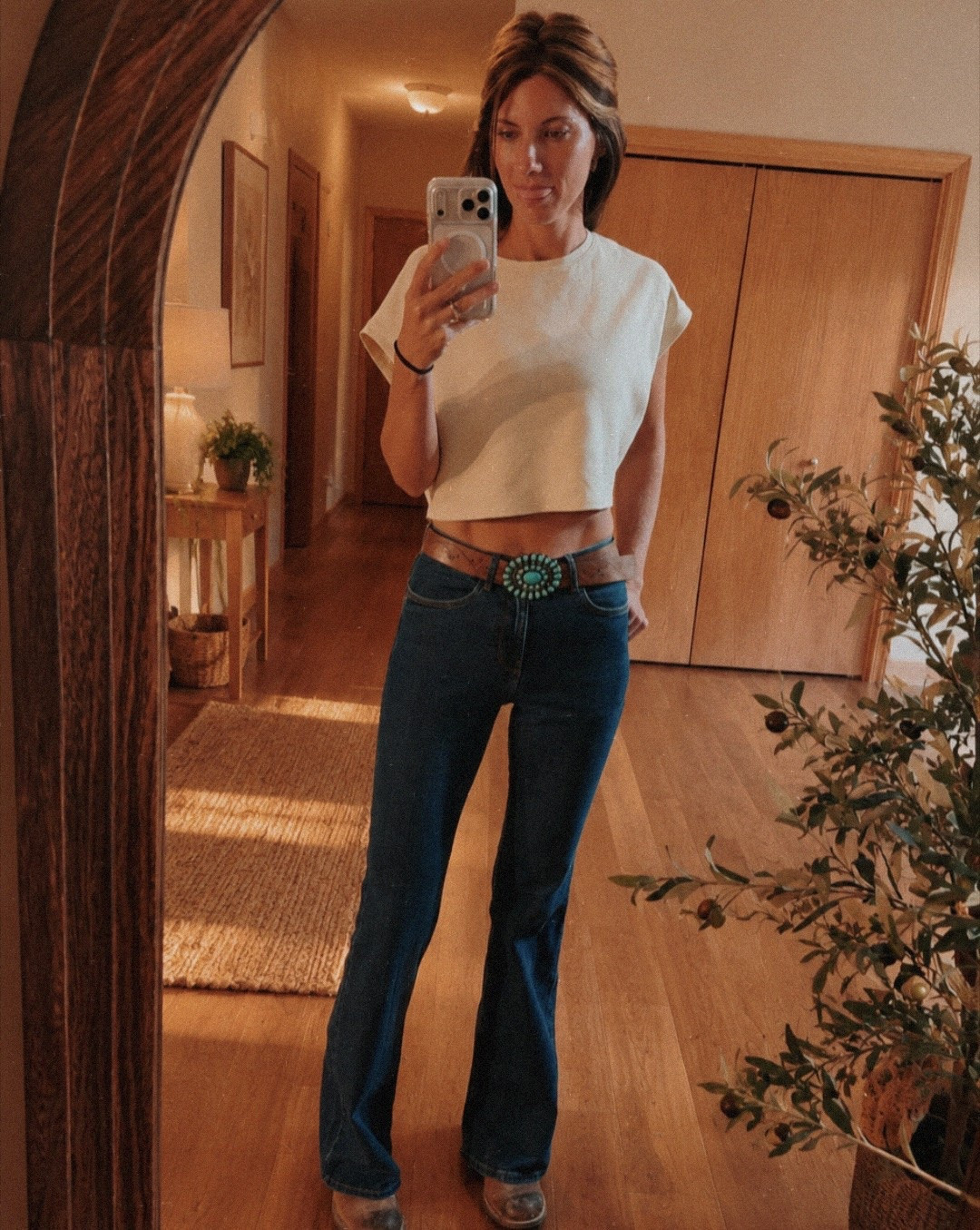 Neutral staples + flattering denim = the easiest outfit formula. 🤍 As a 5’11” girl, finding jeans that actually fit is everything, so these are definitely worth grabbing. ✨

#LTKootd #LTKWorkwear #LTKTall