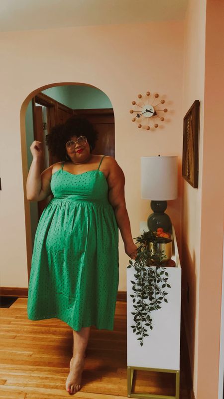 Spring Dress

Spring dresses that feel feminine and fun! 

Plus size vacation looks.