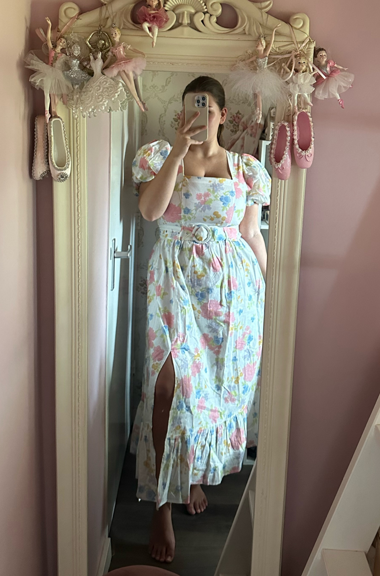 The perfect floral summer dress! 

#LTKSeasonal #LTKmidsize #LTKtravel