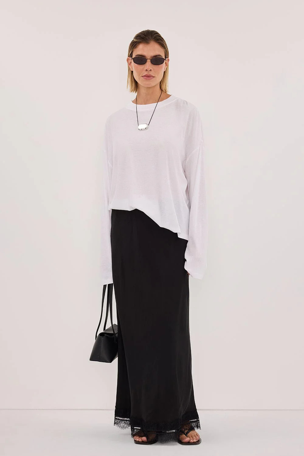 SLOANE WHITE LONG SLEEVE CREW KNIT TOP | DISSH