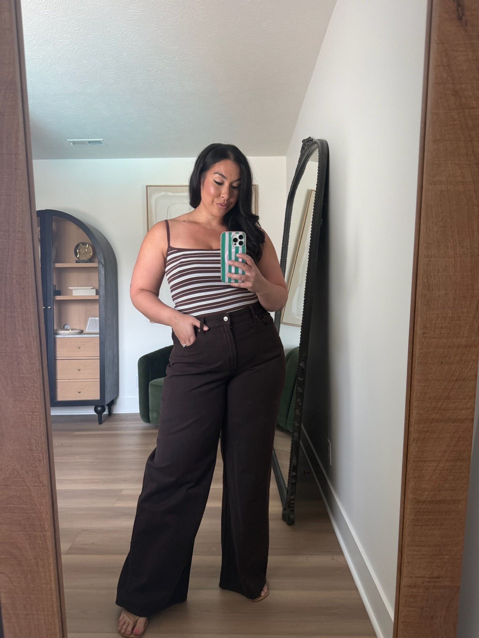 A neutral option for some added color in your denim collection! Size 33 long from @abercrombie 

Midsize fashion, ootd, denim, outfit inspo

#LTKootd #LTKMidsize #LTKSeasonal
