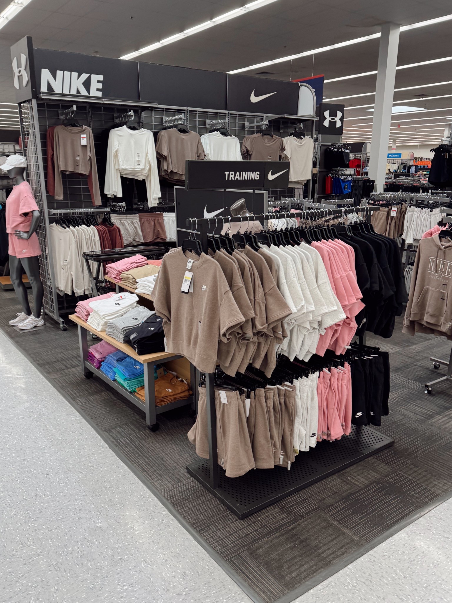 Also Nike with the sets this year! The colors. The fit. The comfort! So cute!

Athletic wear, athleisure, mom style, matching sets, Nike, comfortable, affordable, spring styles

#LTKActive #LTKMidsize #LTKSpringSale