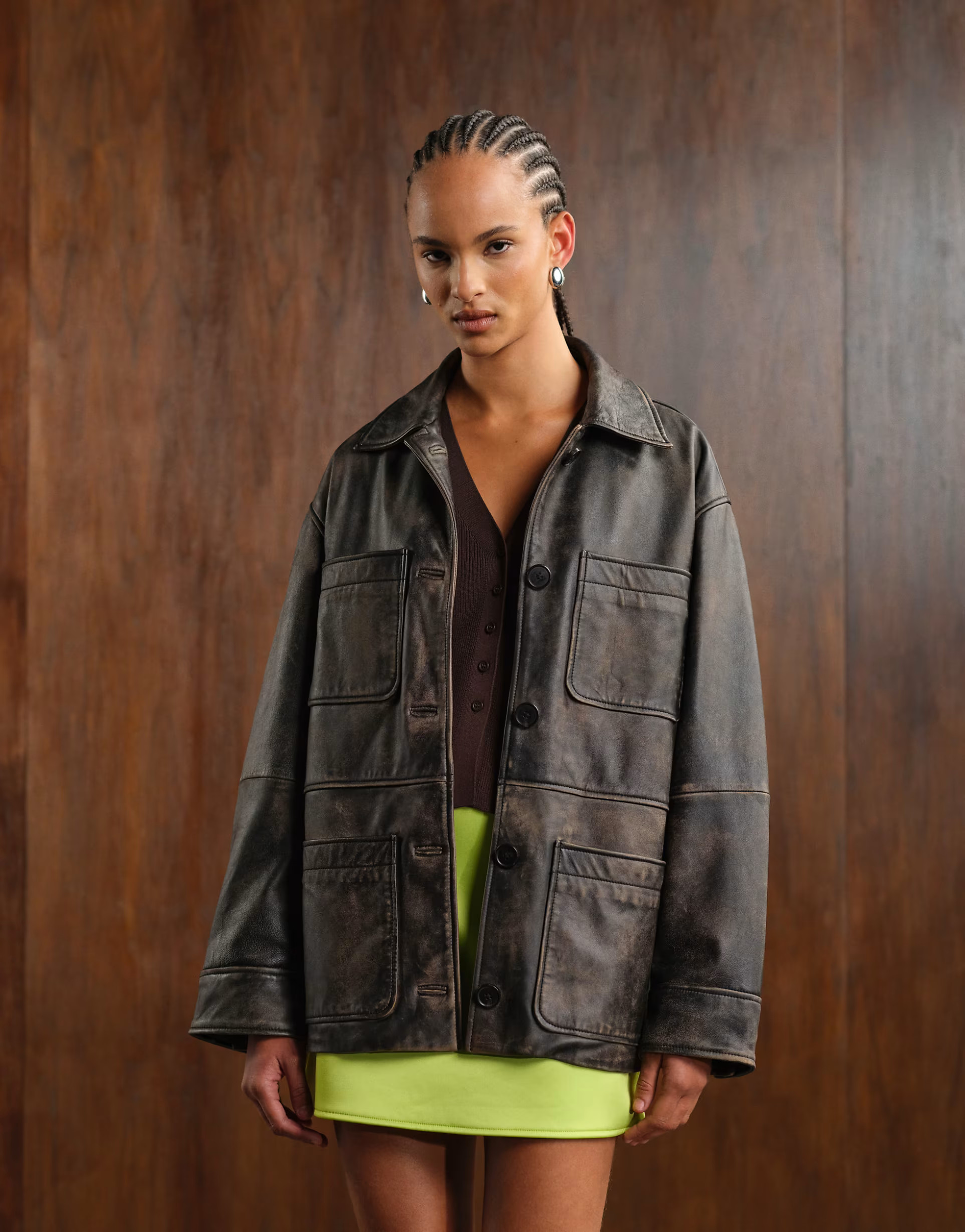 ASOS DESIGN – Used-Look-Jacke in verwaschenem Schwarz aus Leder mit Kragen | ASOS (Global)