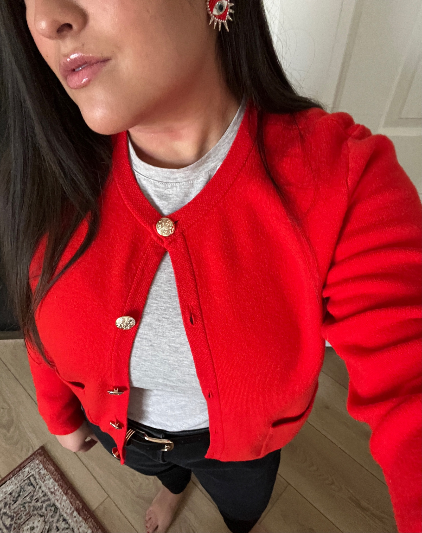 How to style a red cardigan. Wear with black jeans, grey t-shirt and black belt. 

Red cardigan, chic outfit, cardigan outfit.

#LTKMidsize