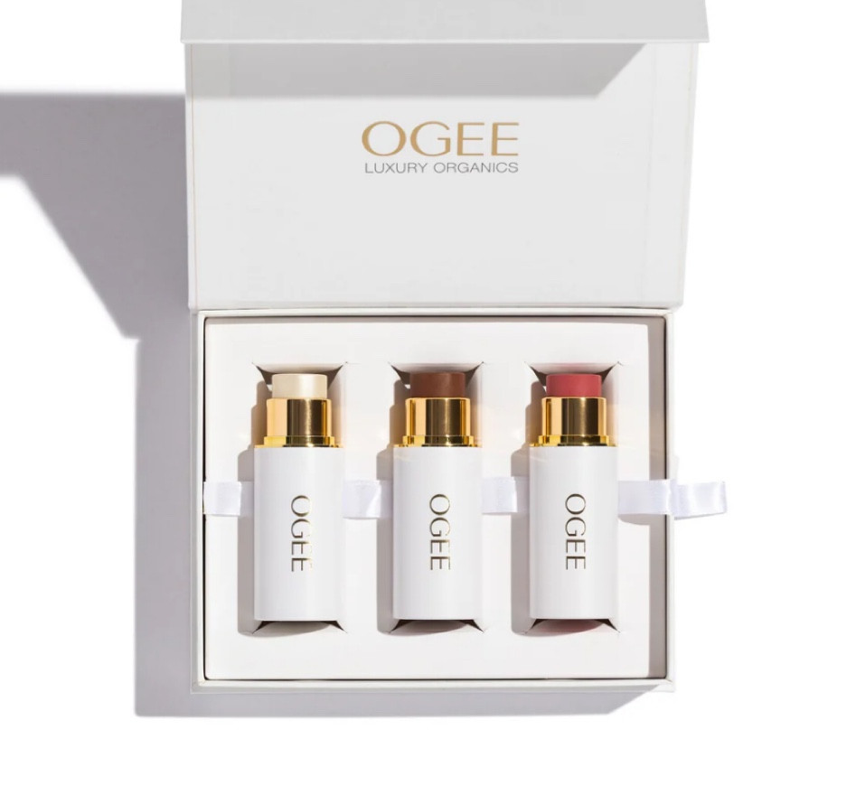 If you’re looking for a glowy boost to enhance your natural beauty, this set is the only makeup you need. A quick 3-step routine, made with non toxic ingredients. No cake, no dullness, no breakouts. This is the only makeup I use! ON SALE NOW! ✨

#beautytrends

#nontoxicbeauty #nontoxicmakeup #cleanbeauty #cleanmakeup #glow #cleanskincare

#LTKSaleAlert #LTKBeauty #LTKStyleTip