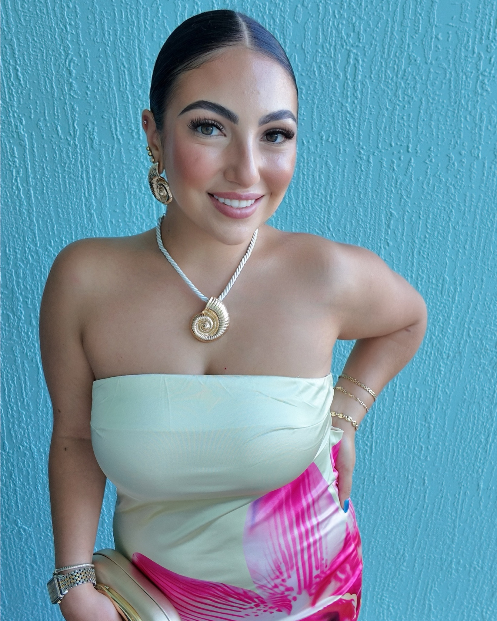 Outfit details + makeup essentials 💘

#LTKStyleTip #LTKBeauty #LTKFindsUnder100