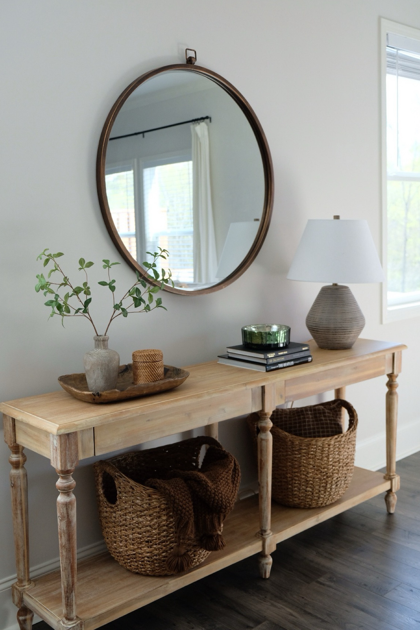 Obsessed with how this console table completes our living room! It’s the perfect blend of style and function, and I love switching up the decor.