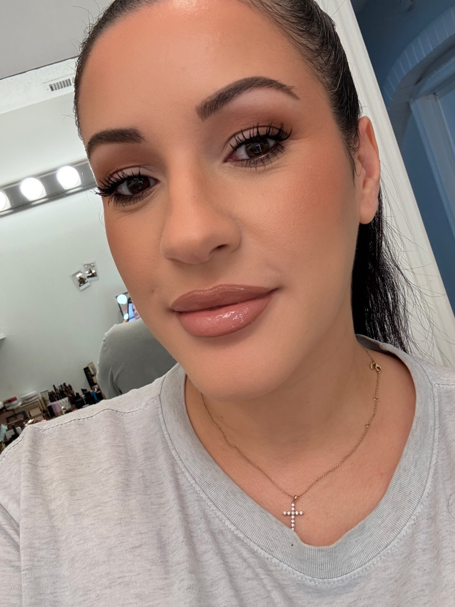 Lippie of the day!
Fenty lipliner: Rubbabandz
Mac lipstick: Acting natural 
Lawless gloss: Nudie

#LTKBeauty #LTKFindsUnder50