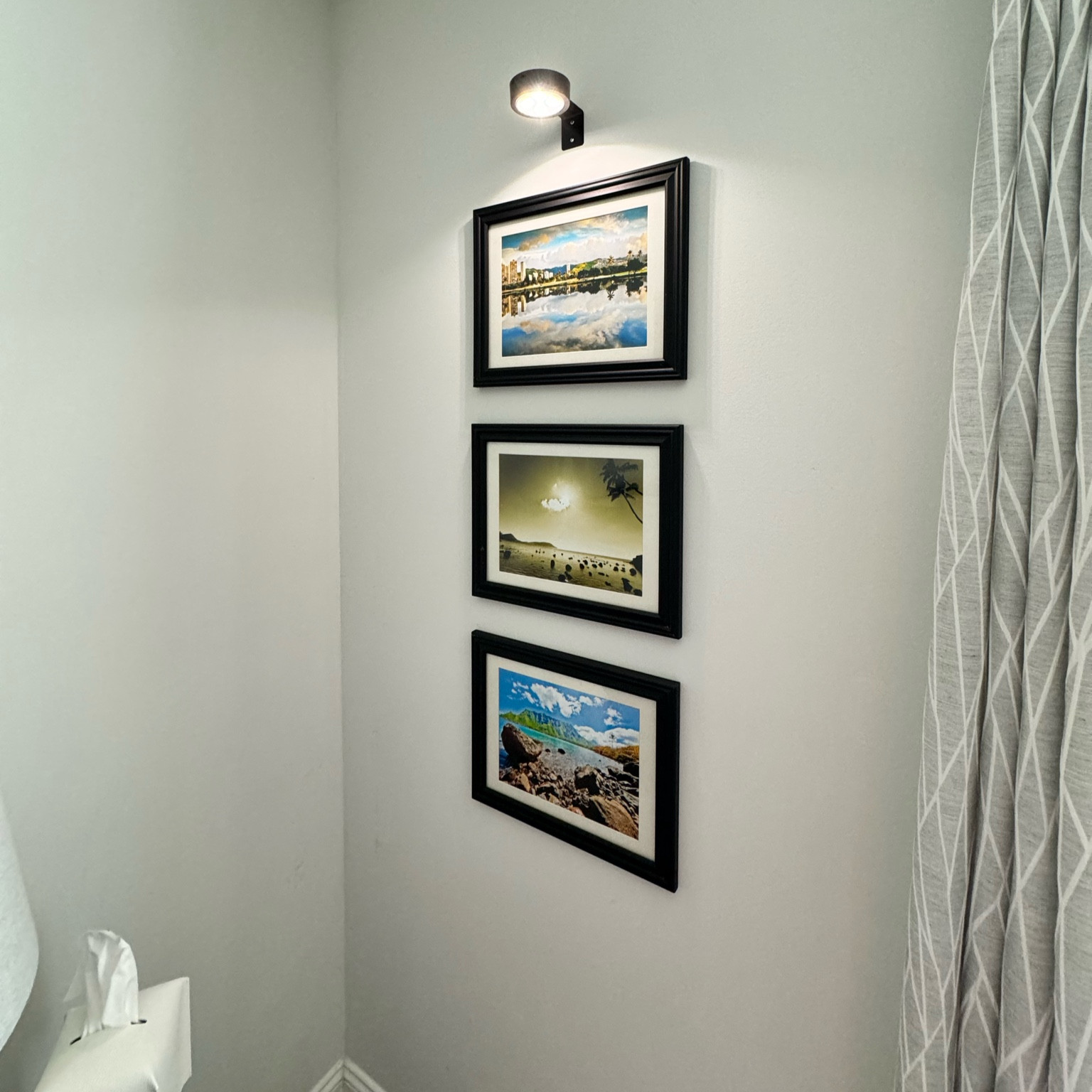 Upgrade your artwork and photos with these sleek picture lights.
Comes in a 2 or 3 pack in black or gold. 
Rechargeable. Remote operated and you can set a timer plus change the warmth of the light.

#LTKHome #LTKFindsUnder50