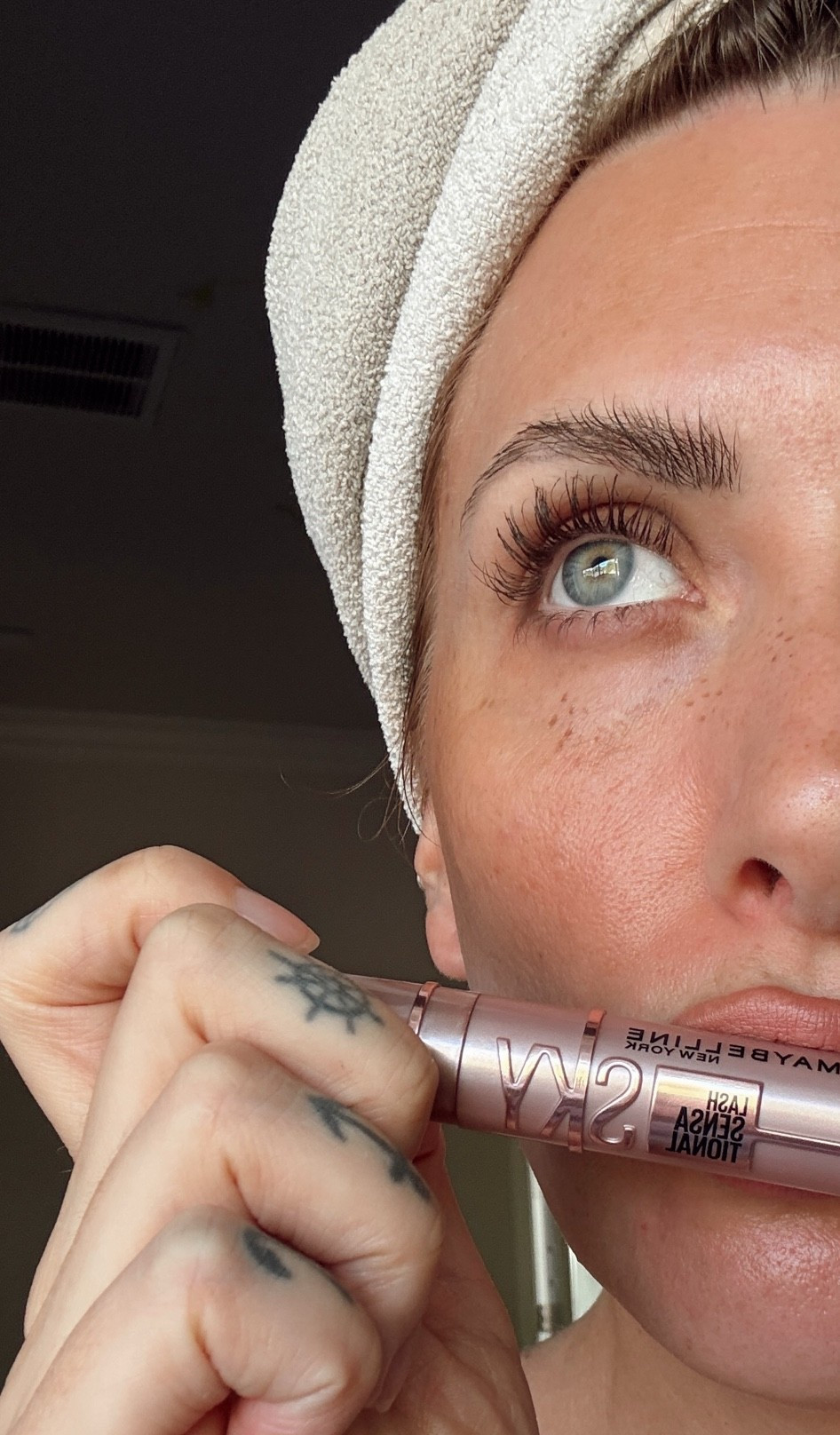 Fell in love with this mascara. Wearing true brown, NOT waterproof — i think i need the burgundy or blue next!?!