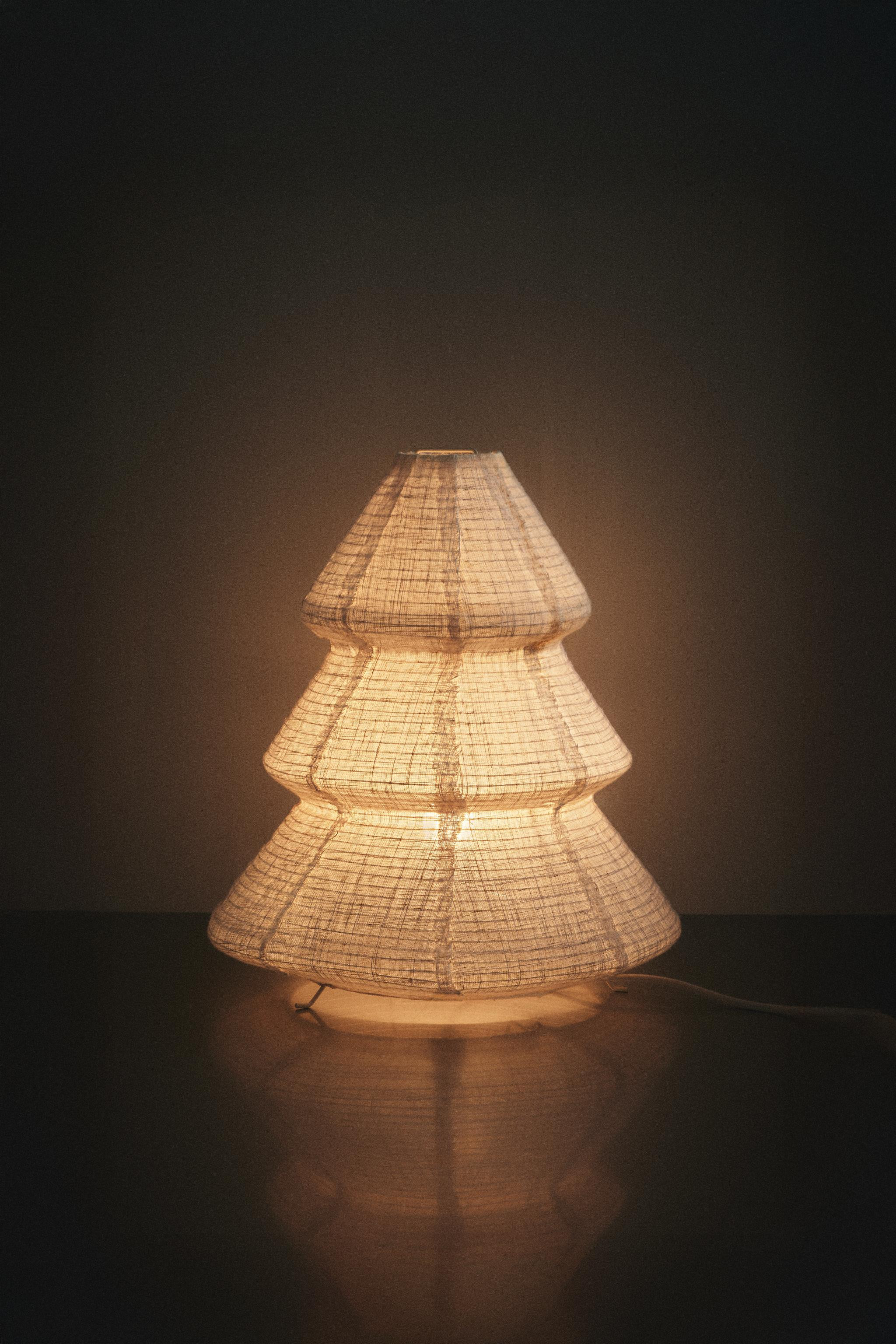 LINEN CHRISTMAS TREE LAMP (46 CM) | Zara UK