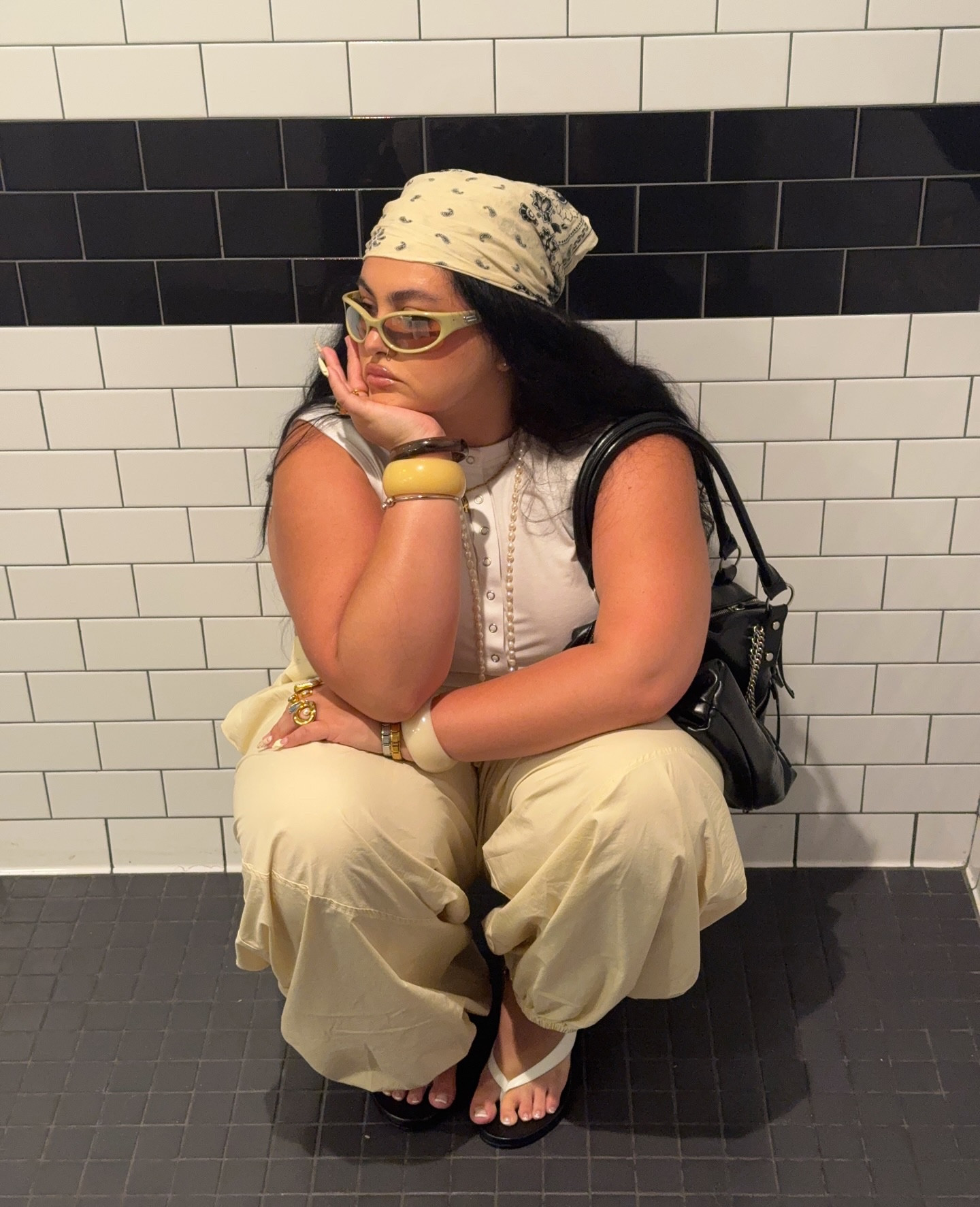 “wait i like the tile in this bathroom”

Streetwear, street style, curvy outfit, cargo pants, summer outfit 

#LTKStyleTip #LTKMidsize #LTKPlusSize