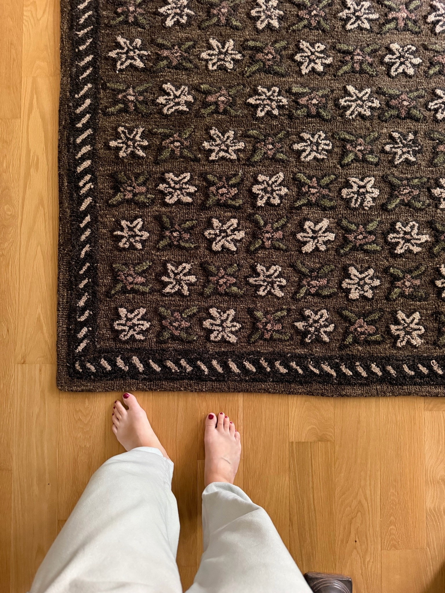 I’m obsessed with this rug. It’s like a piece of art 🤎😍 This is the chocolate/rose color but also comes in a green.

#LTKHome #LTKU