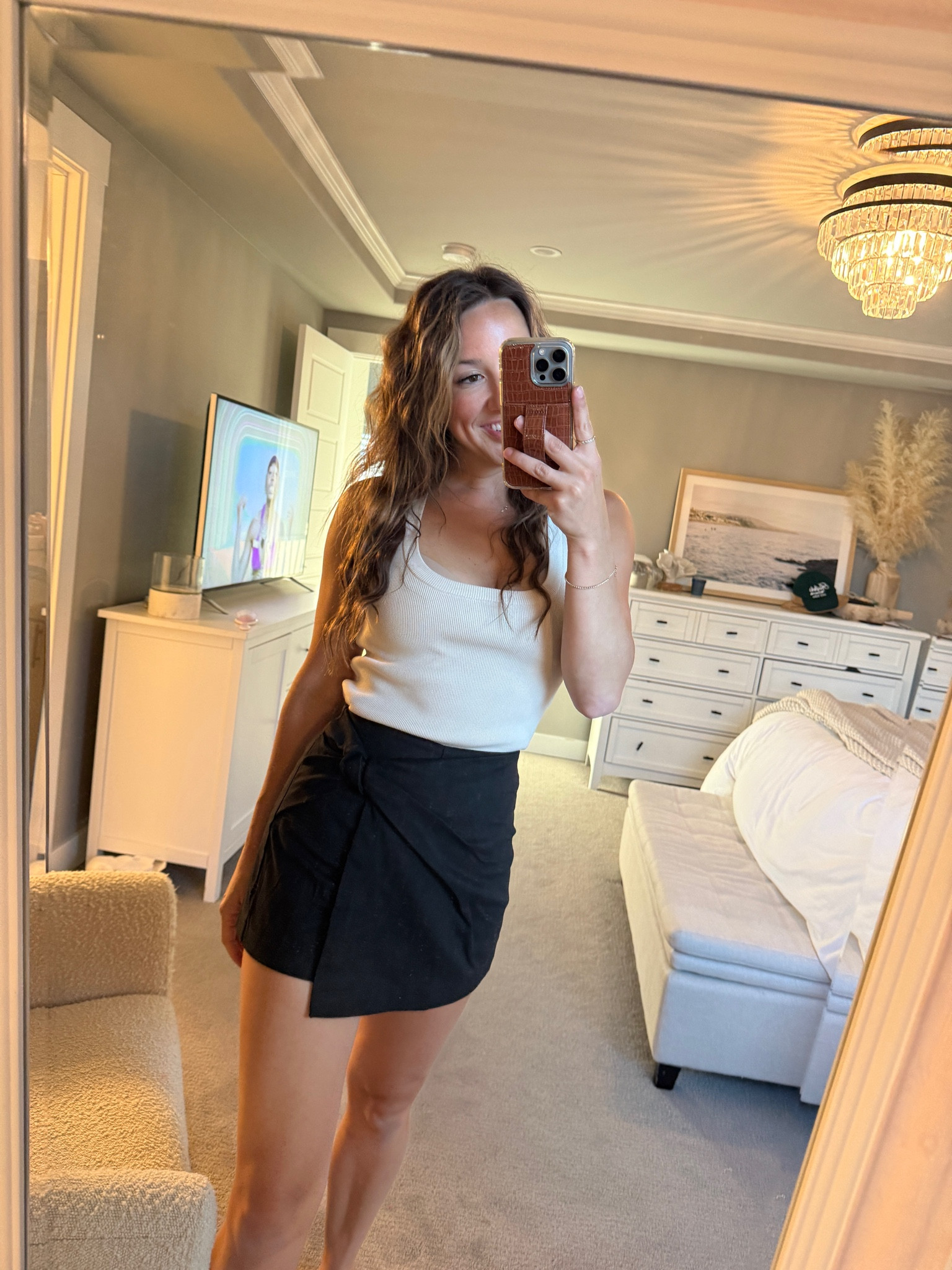 New soirée drop from @VICI ✨ wearing this skort in size small but it was a tight squeeze so I recommend sizing up if you’re In Between . Use HEATHERF40 for 40% your order!