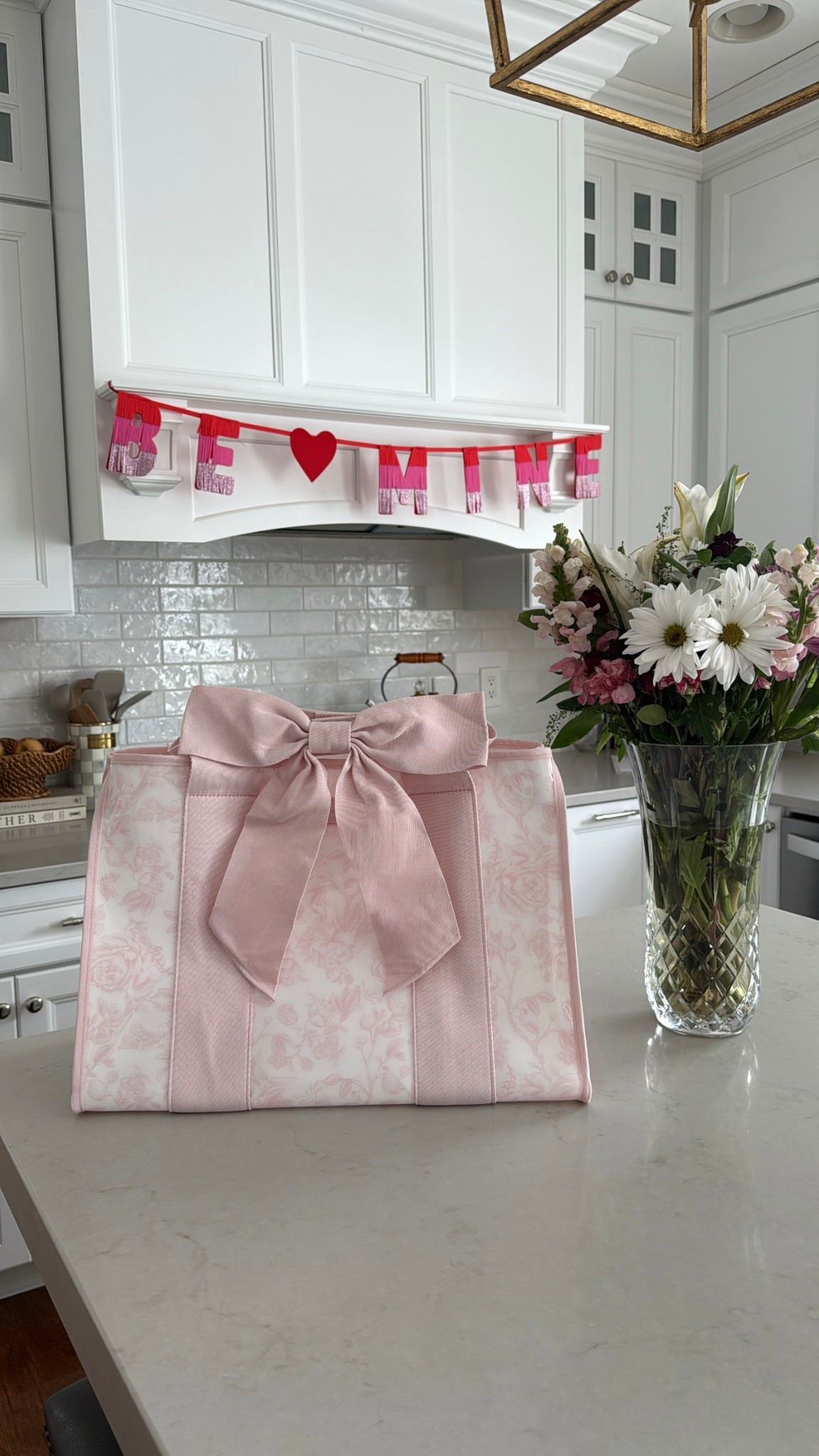 Pink tote, jelly tote, waterproof bag, pool bag, beach bag, spring bag, pink bag, pink tote, Valentine’s Day, valentines outfit

#LTKValentine #LTKootd #LTKTravel