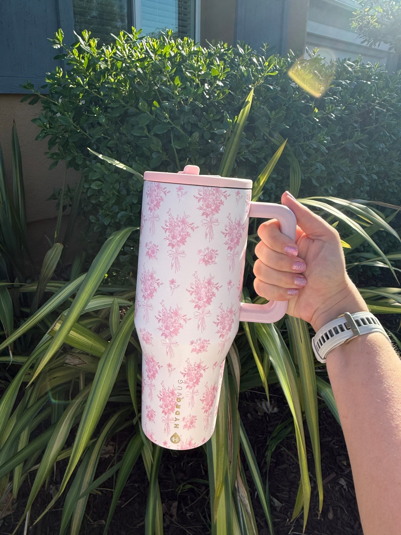 This adorable Hydrojug Traveler from the Spring 2026 collection is giving major Bridgerton vibes! So excited to add it to my collection 🌸

#LTKHome #LTKSeasonal #LTKselfcare