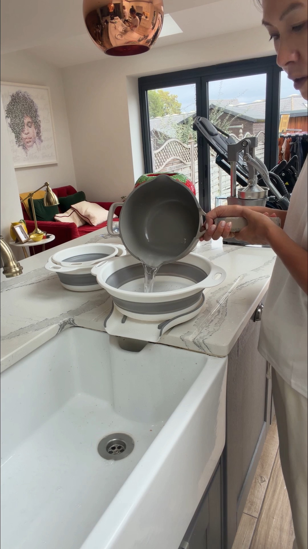 Wanted to share these collapsible colanders/food strainers with an over the sink water drawing base. I use for pasta, fruits and vegetables.  Comes in 3 sizes! I got it from Amazon AD #amazon @amazonfindsandfashion

#LTKuk #LTKautumn #LTKhome
