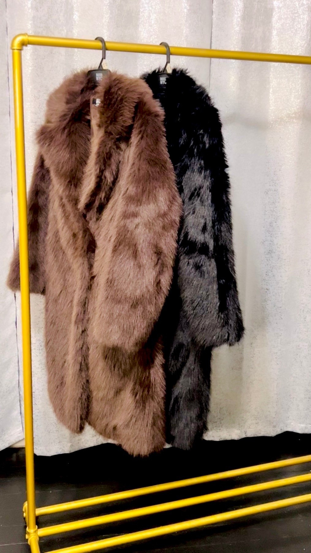 If you’re craving that chic, elevated Christmas glam without the elevated price… this is your cue to grab it NOW.

Luxe Statement Coat • Only $30!!

Recommendation: Size down. Wearing XXS and they fit baggy/oversized.

#Walmart #ChristmasOutfit #ChristmasList #

#LTKootd #LTKFindsUnder50 #LTKGiftGuide