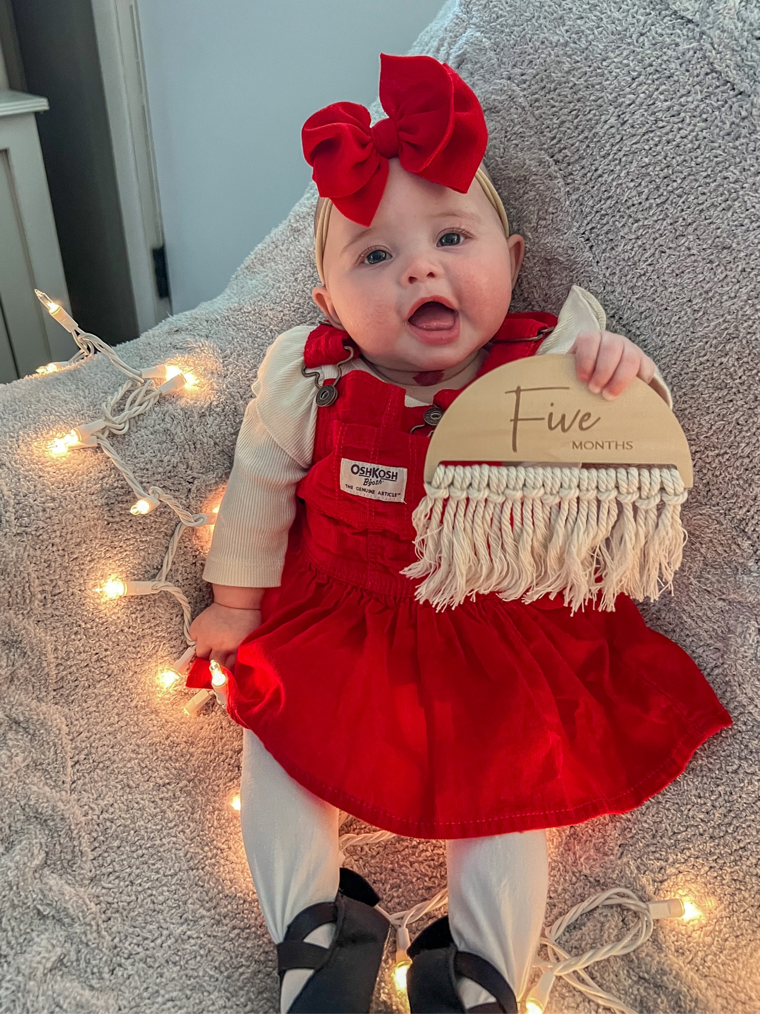 5 months today and this jumper dress is giving me 90’s baby vibes! I’m here for it! 

#LTKHoliday #LTKkids #LTKbaby