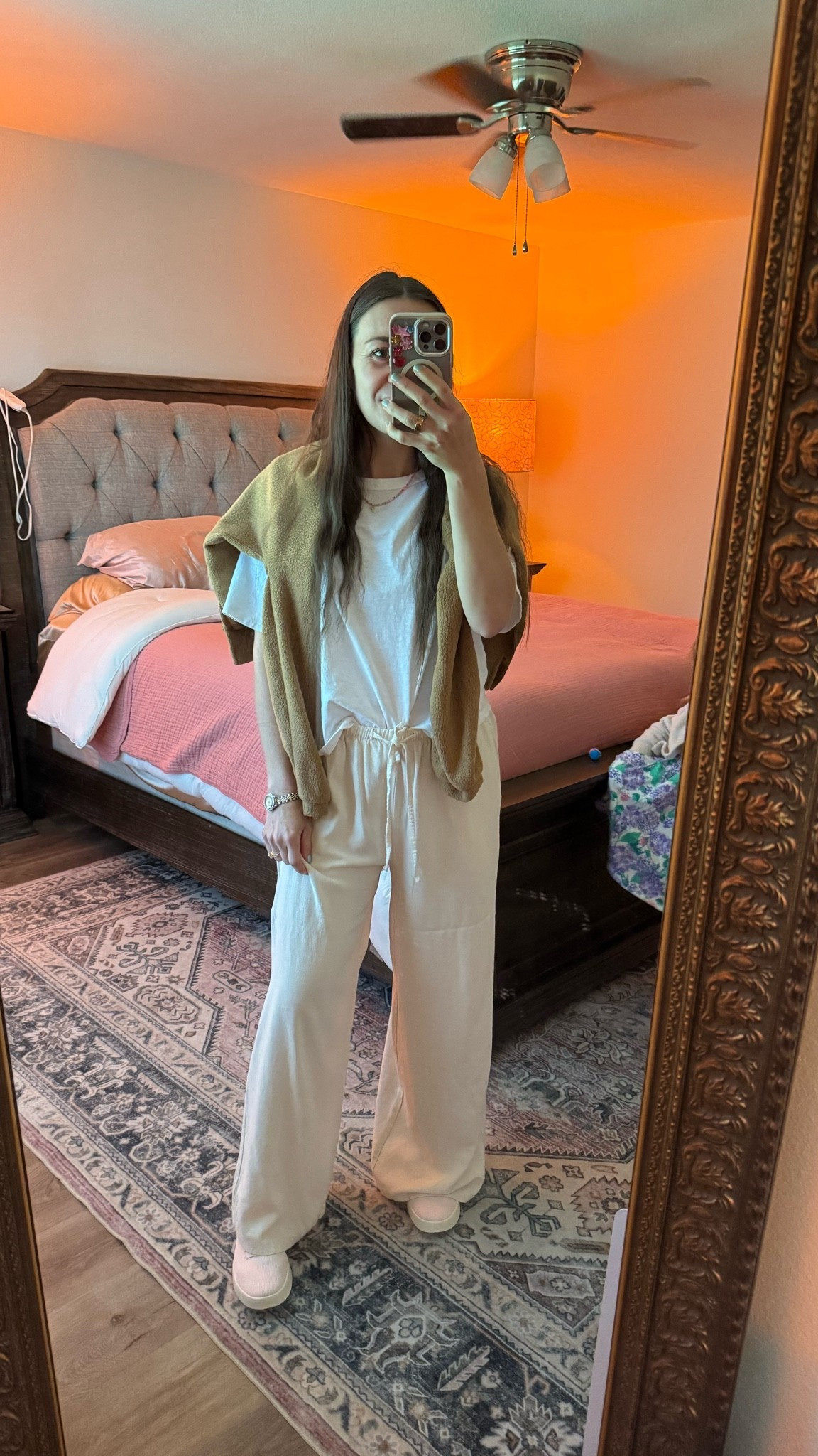 Cute casual look for Monday

#LTKgrwm #LTKmomlife #LTKootd