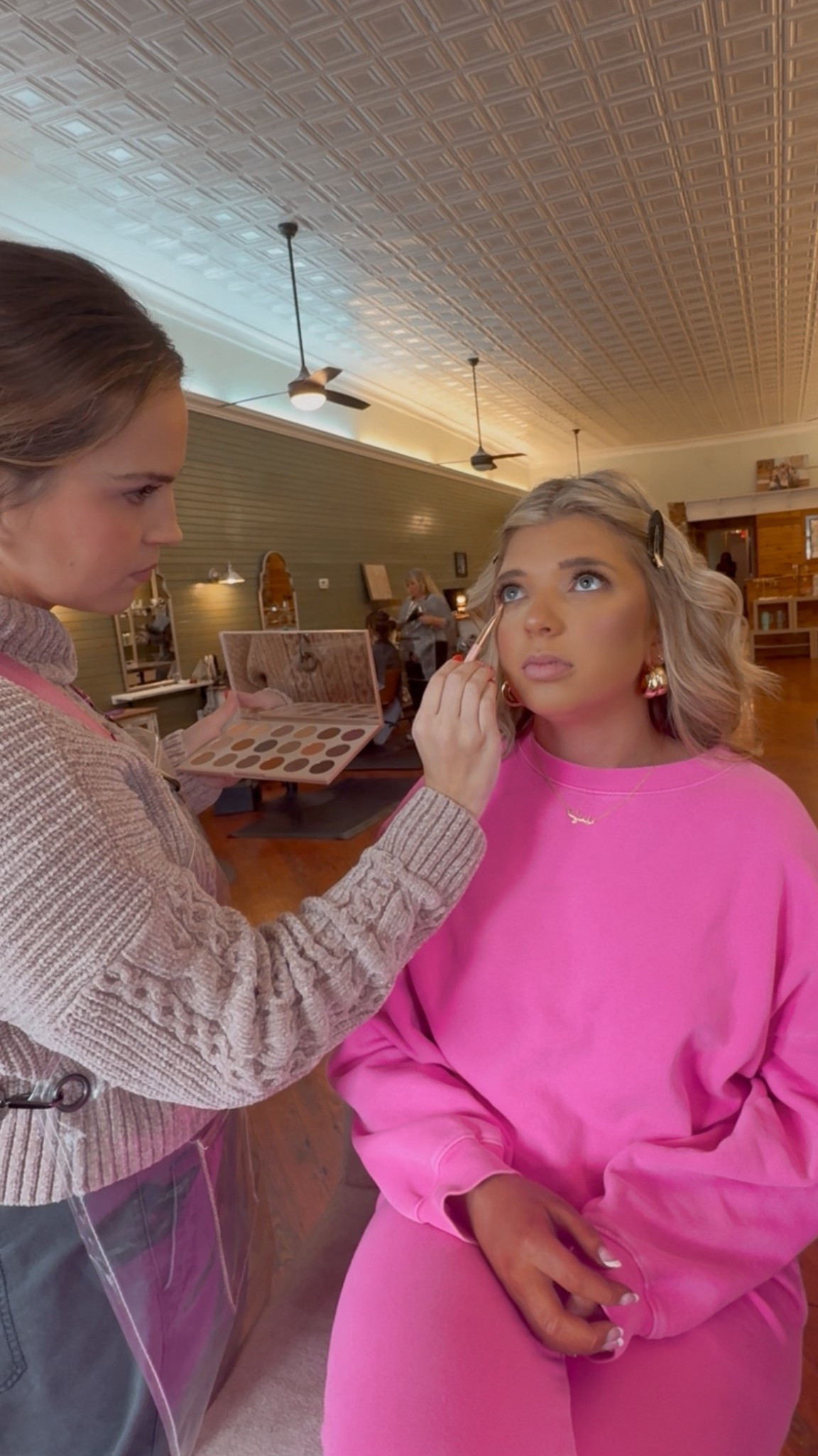 Pink set & makeup faves🩷✨

#LTKselfcare #LTKgrwm #LTKValentine