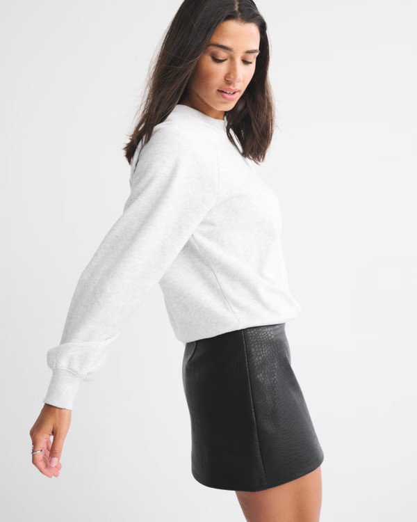 The A&F Scarlett Curve Love Vegan Leather Mini Skort | Abercrombie & Fitch (US)