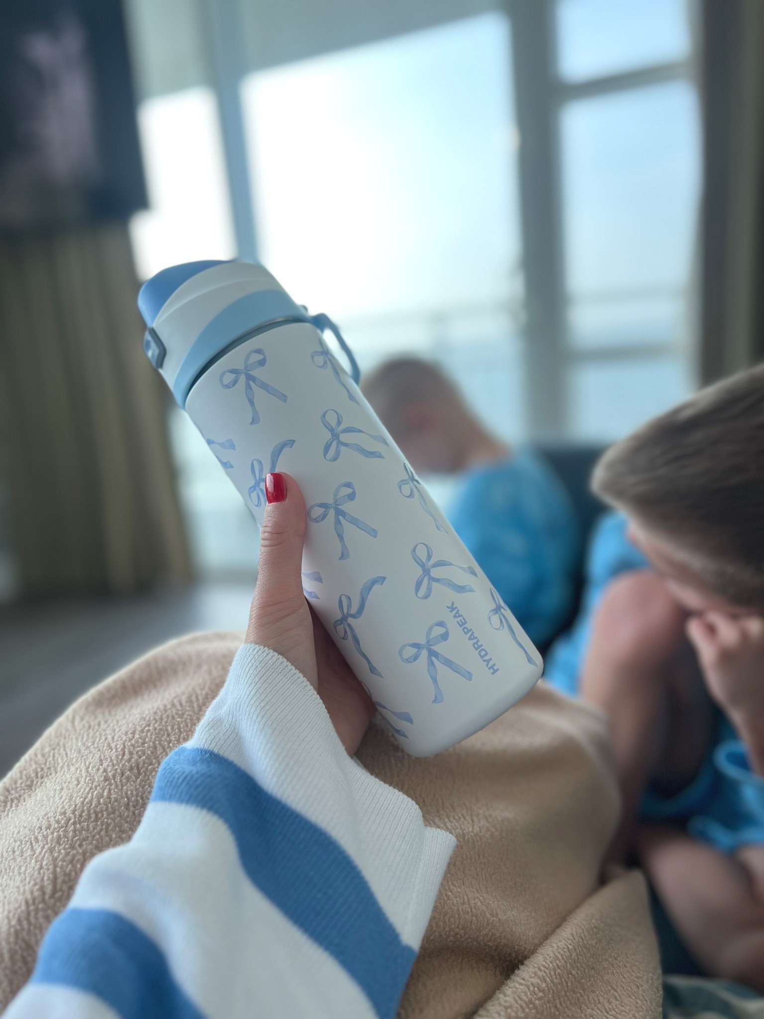 I’ve found the best lounge wear/ pajamas set 🙌🏻 and cute hydrapeak water bottle to match! #vaca # 

#LTKFindsUnder50 #LTKSpringSale