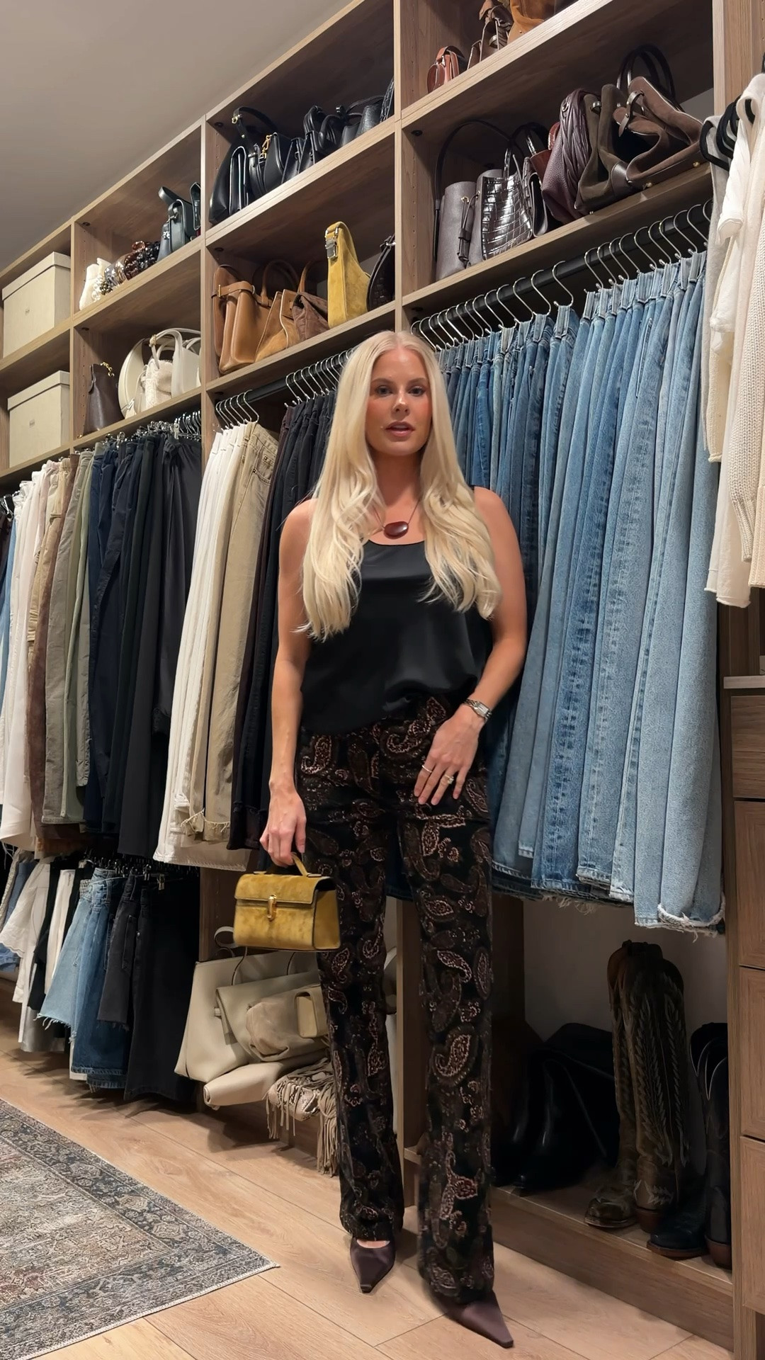 SIZE: 28 pants, linked similar tanks & shoes, code KATHLEEN20 for discount on necklace! kathleenpost

Fall outfit inspo, fall transition look, fall date night, fall gno

#LTKootd #LTKSeasonal